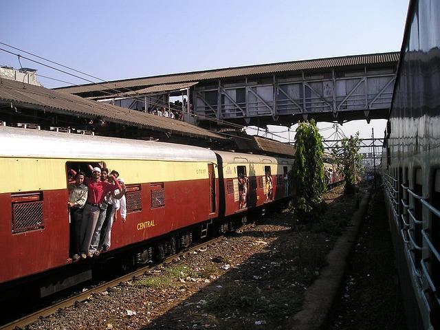 india, mumbai, bombay, train, crowds, overloaded, overfilled, mumbai, mumbai, mumbai, mumbai, mumbai